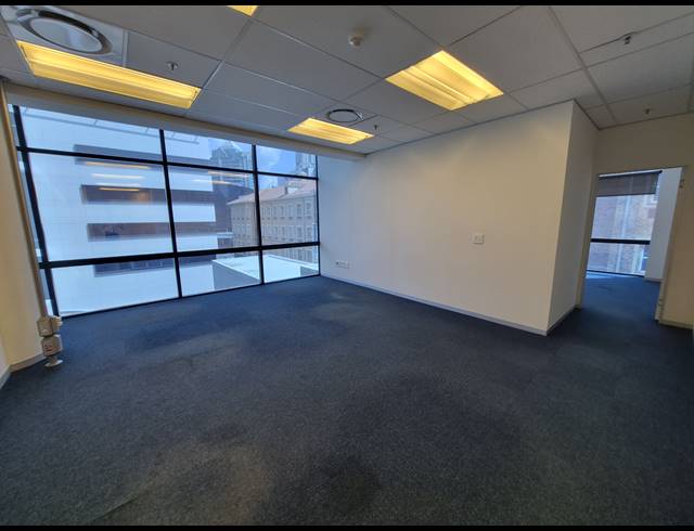 80M² OFFICE TO LET IN SANDTON CENTRAL